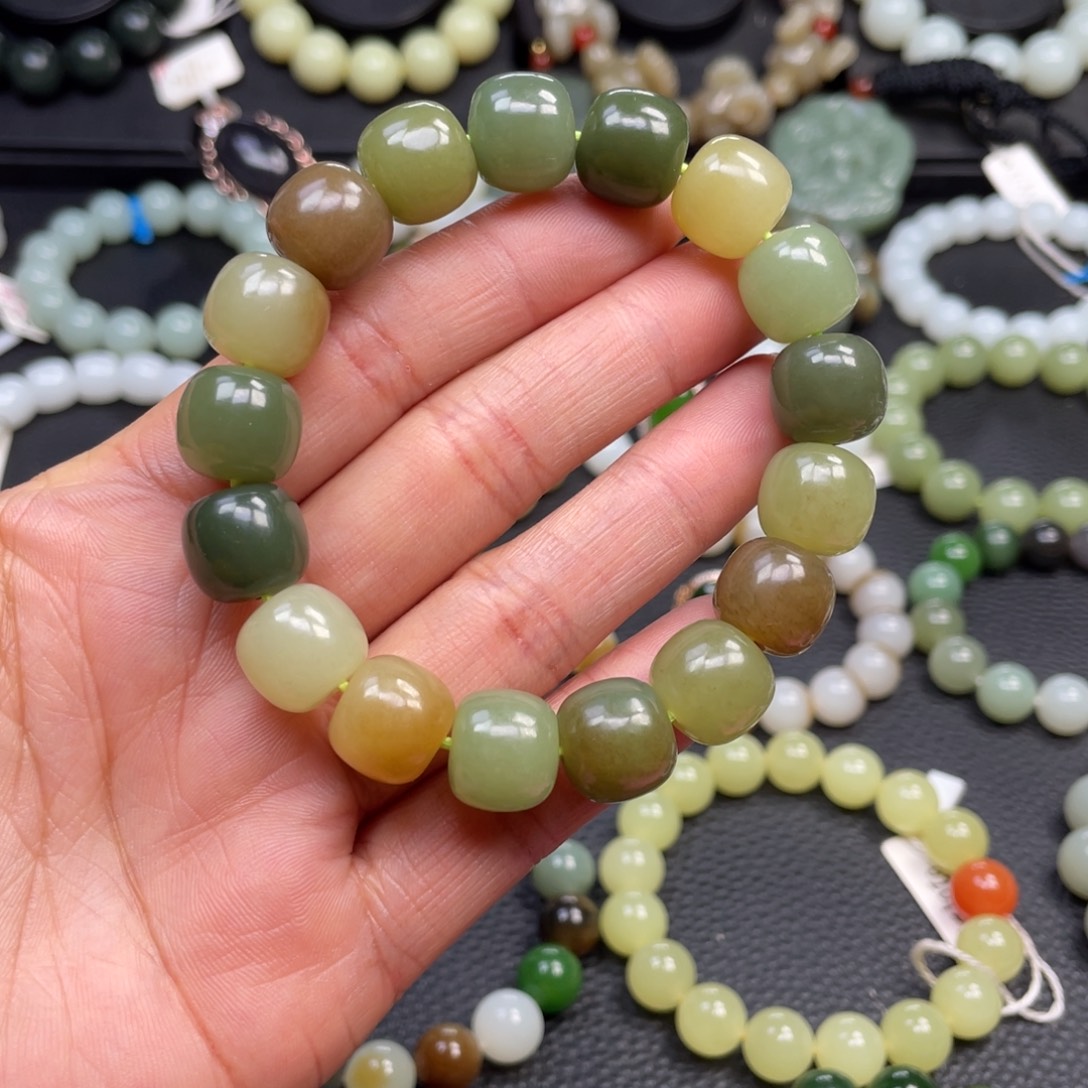 和田玉未镶嵌手链