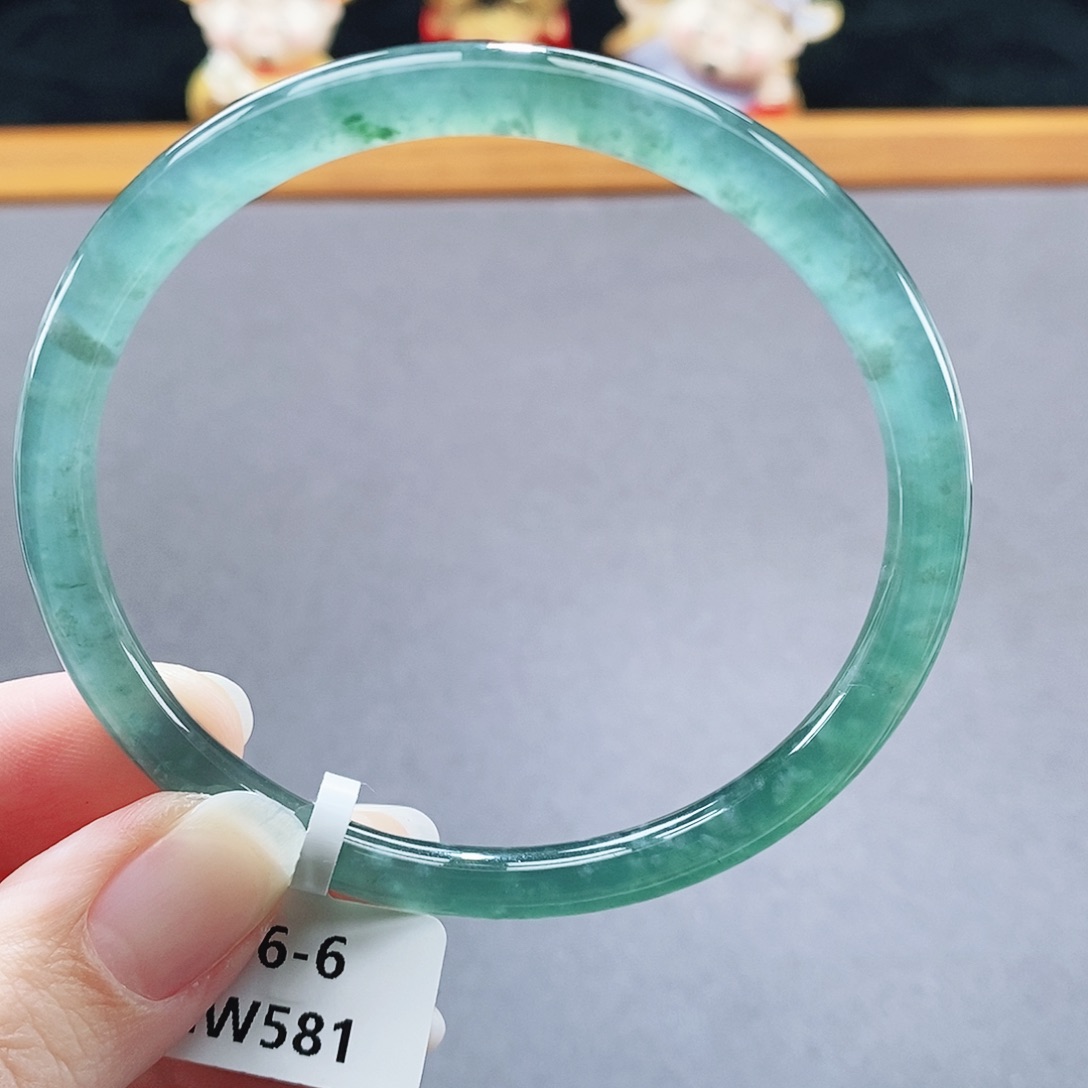 翡翠未镶嵌手镯119