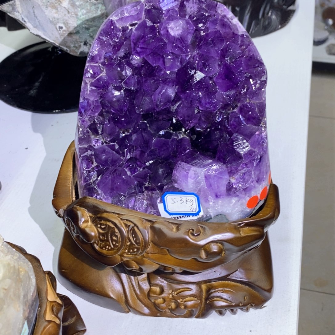 紫晶摆件未镶嵌莹