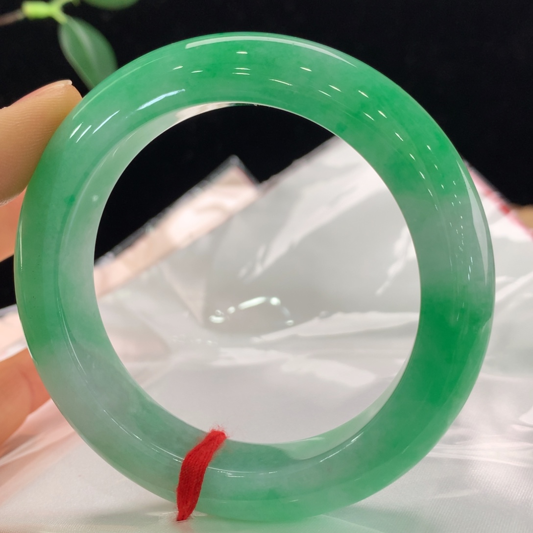 翡翠手镯未镶嵌111-1005