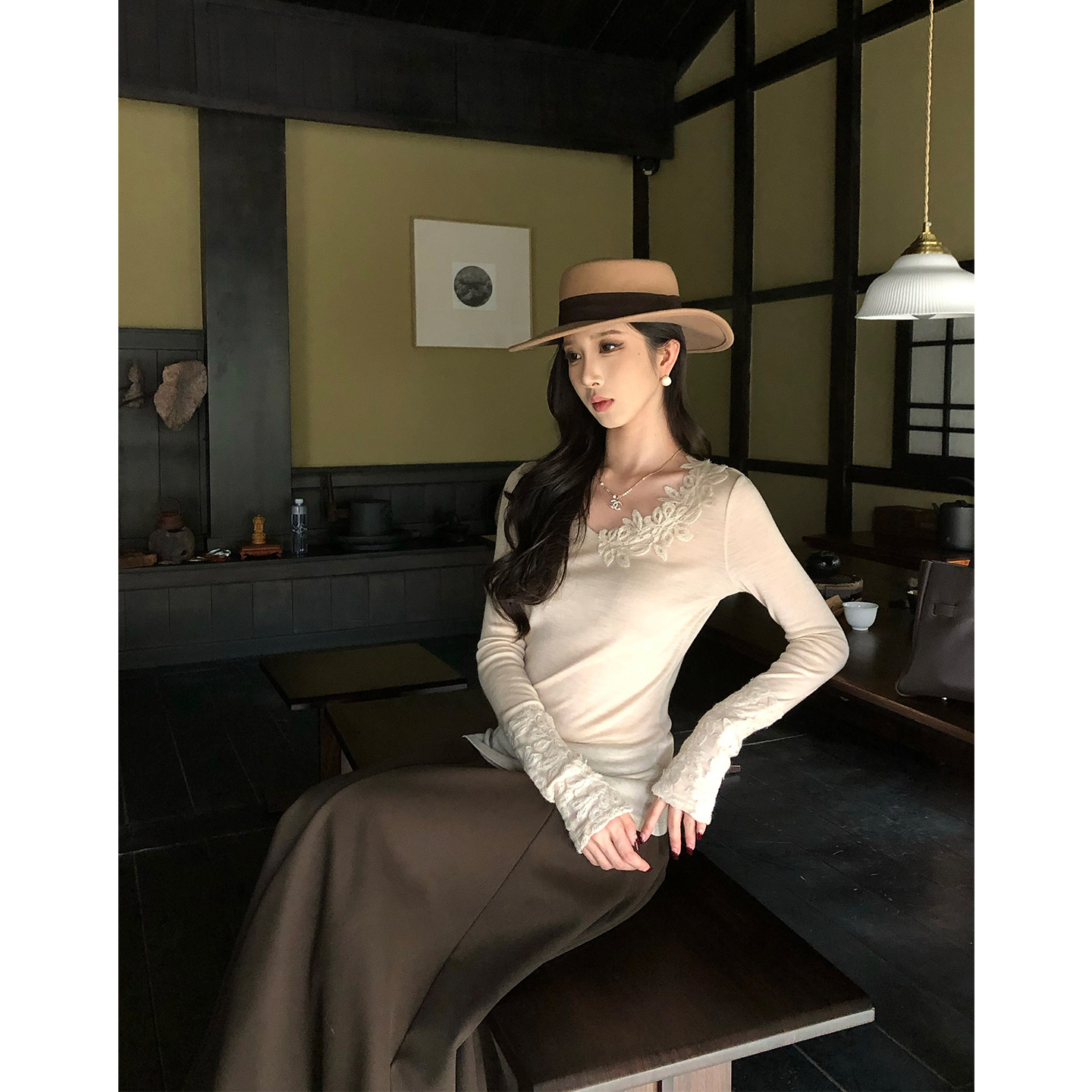 by onion 1/3 14点上新8折【梵花】拼接蕾丝修身羊毛上衣