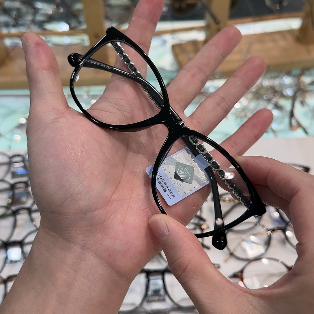 小香黑框猫眼素颜8105