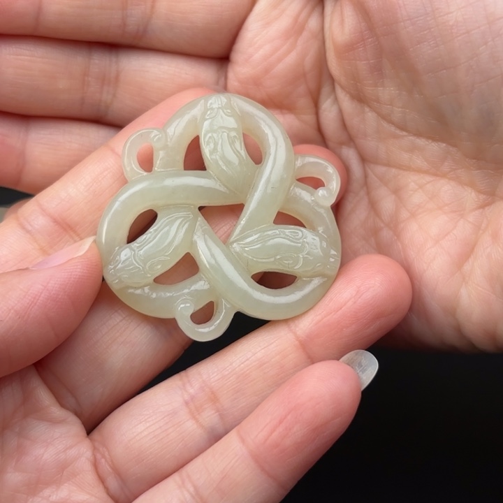 未镶嵌和田玉挂件