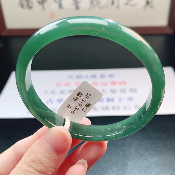 翡翠未镶嵌手镯翡翠手镯8