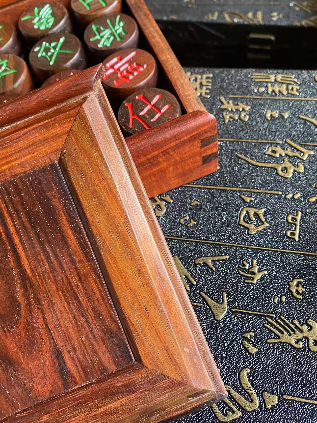 大红酸枝三分象棋棋子棋盒