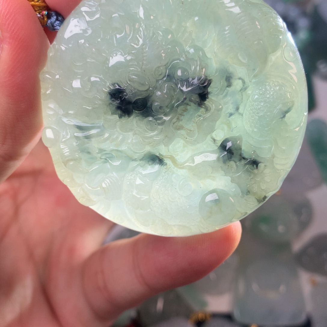 翡翠未镶嵌挂件龙牌