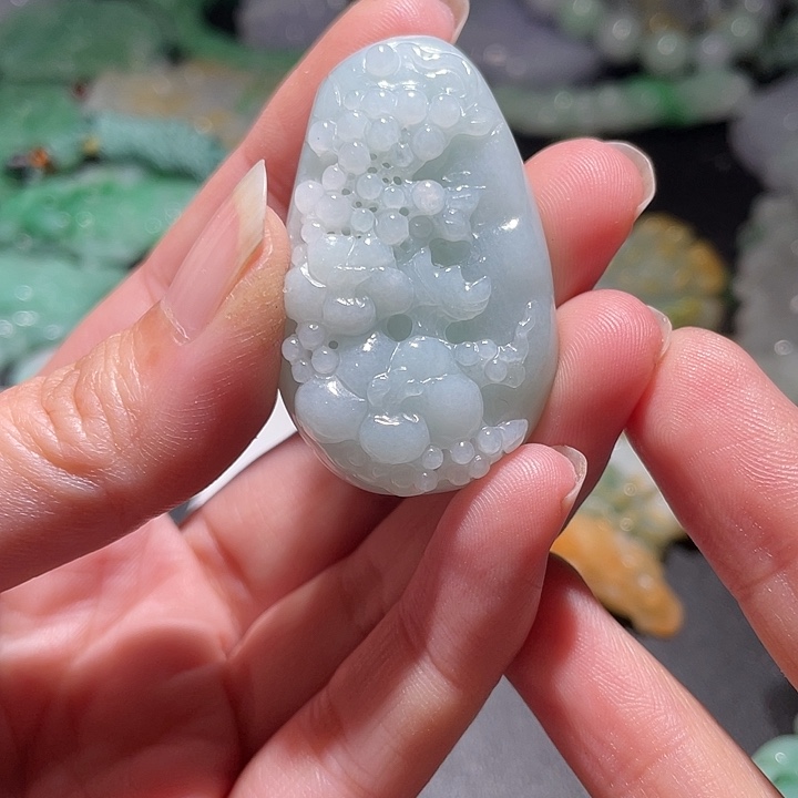 颈饰未镶嵌翡翠天