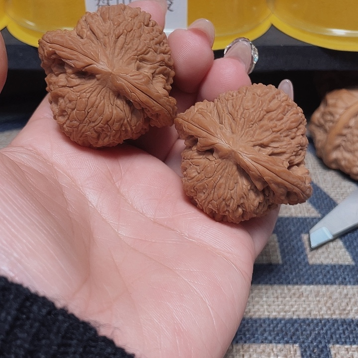 文玩核桃把件独***栏南疆46