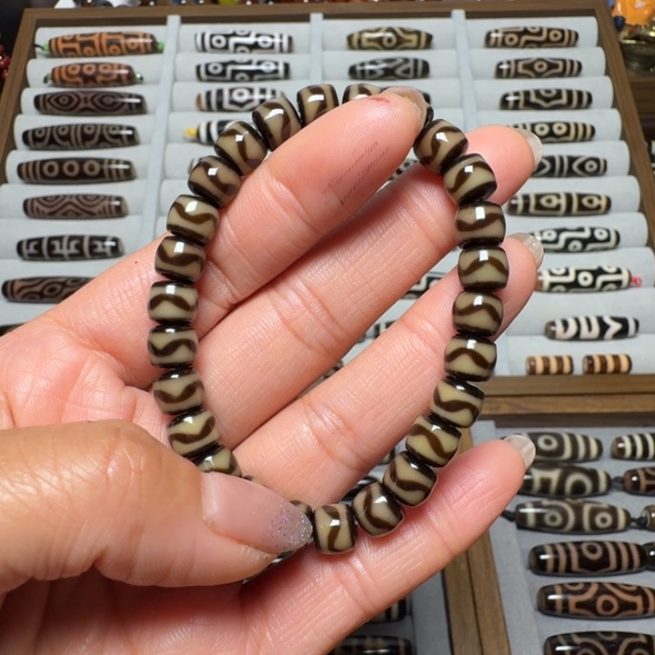 旅***途玛瑙/玉髓未镶嵌颈饰