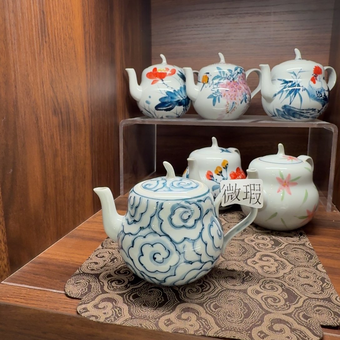 釉下手绘茶具微瑕