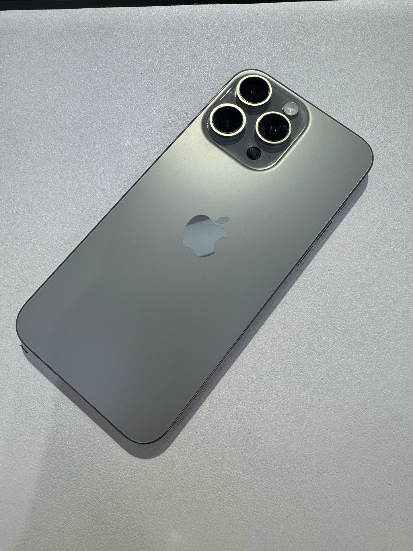 99新 Apple/苹果 15pm256g国行原色/靓机99新/电池96 