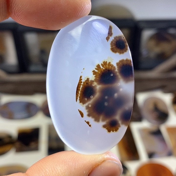 玛瑙/玉髓颈饰未镶嵌