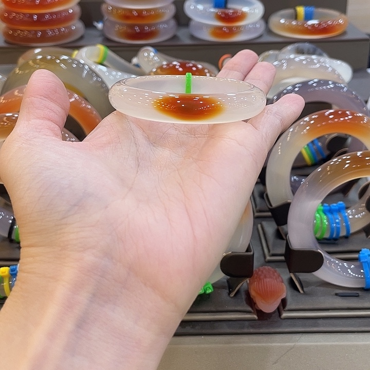 玛瑙/玉髓未镶嵌手镯