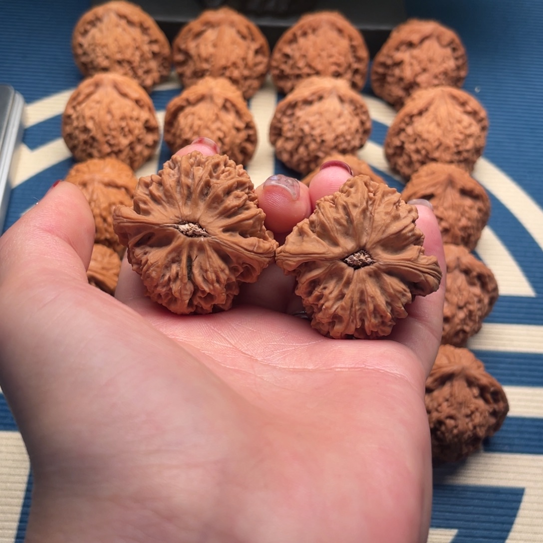 F***y核桃运费自理南疆石核桃