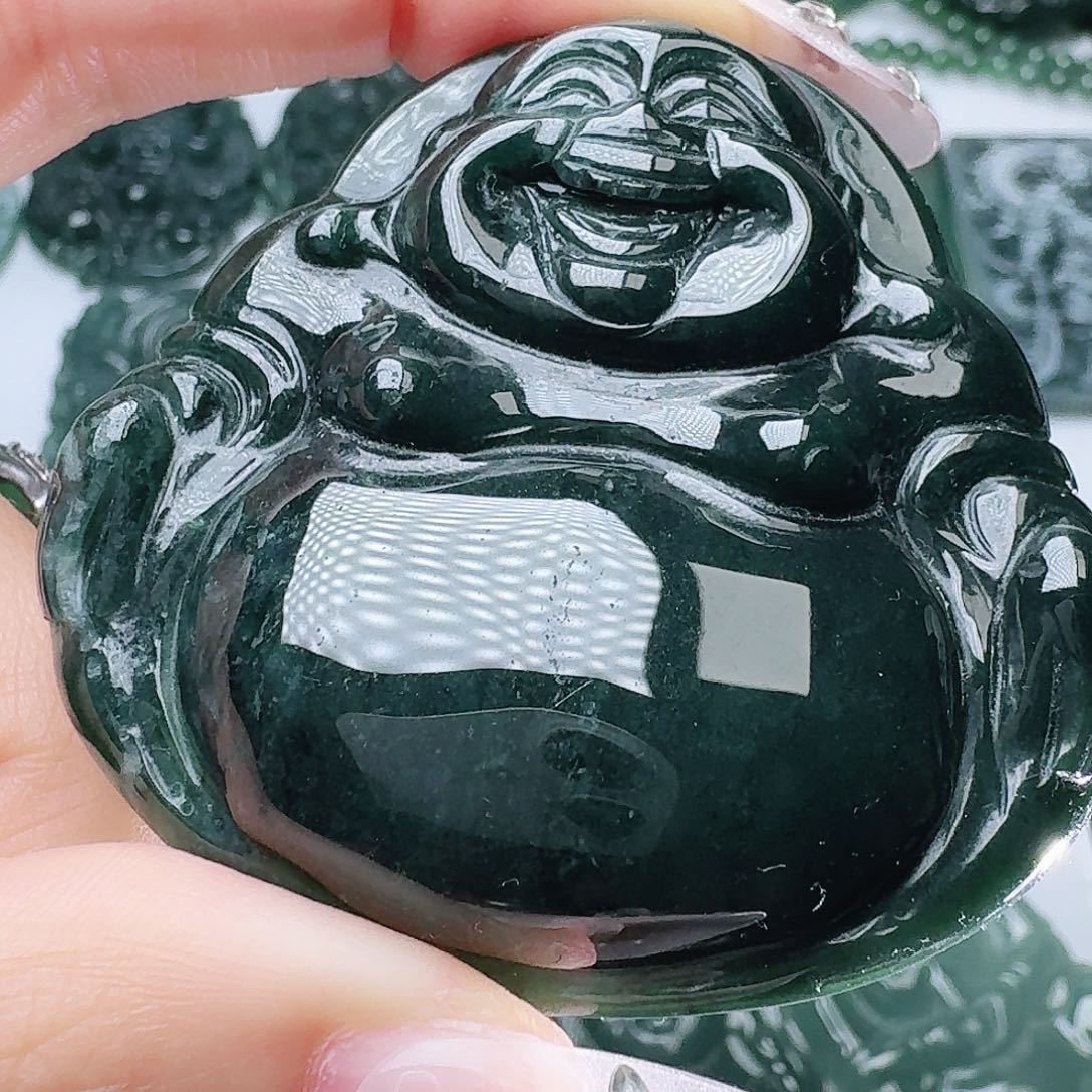 翡翠未镶嵌颈饰天然的A货翡翠多样性发其一 