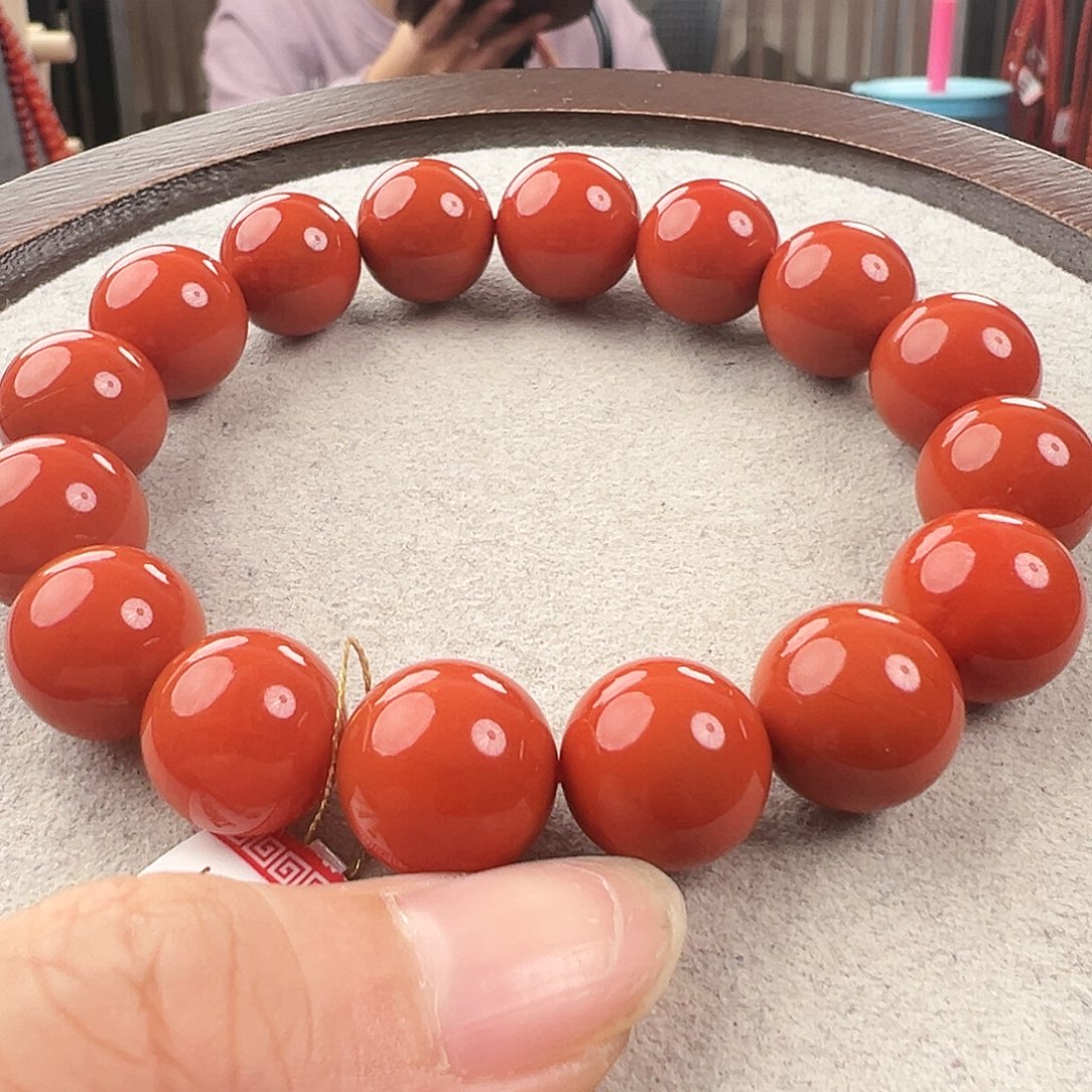 南红玛瑙手串未镶嵌