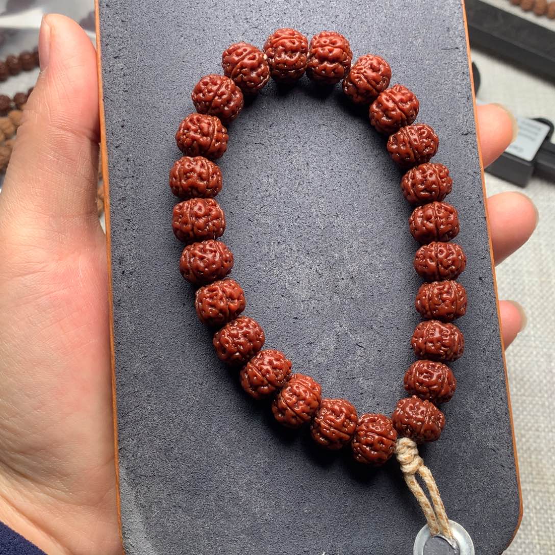 金刚菩提吊坠我****字老树王