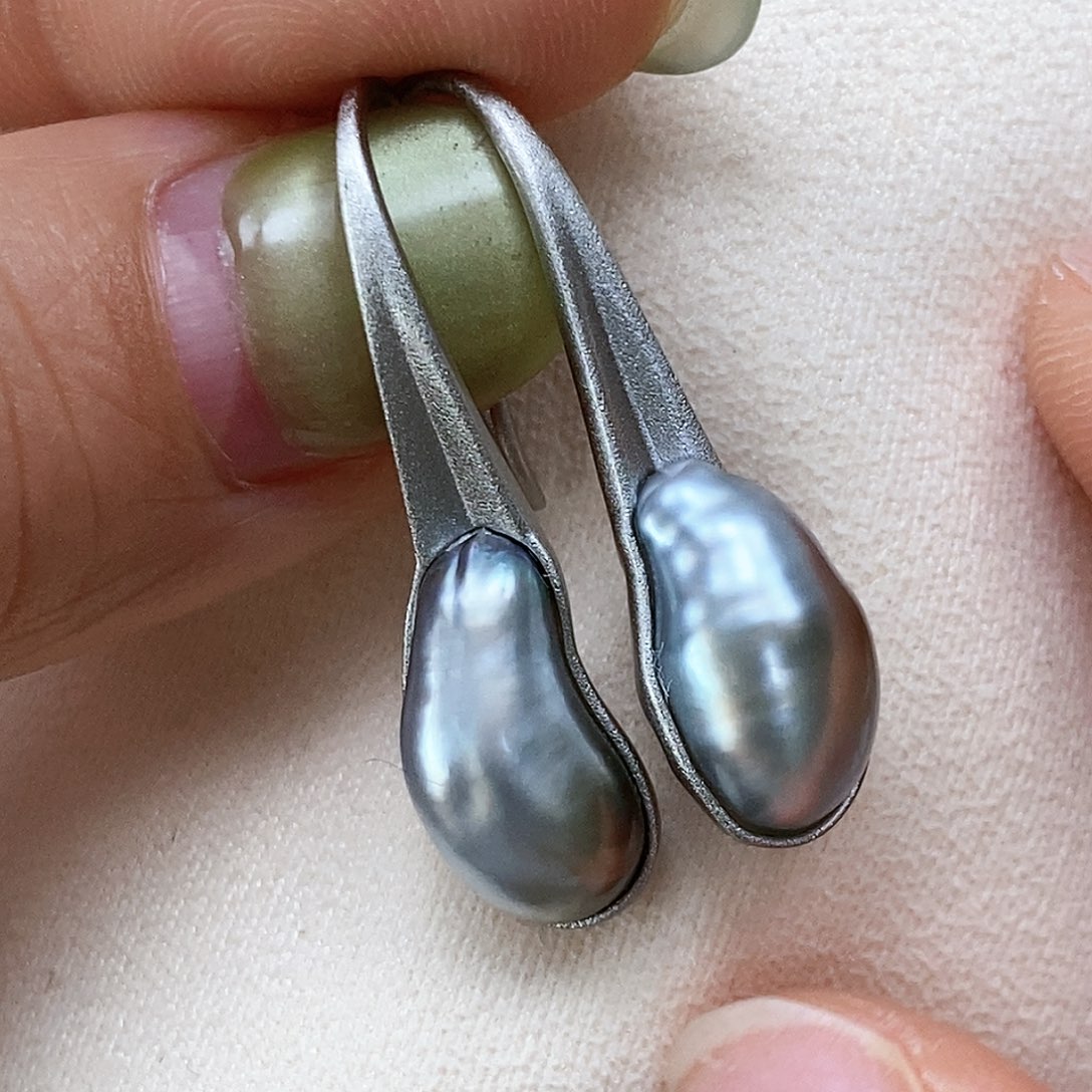 银S925镶嵌海水珍珠耳饰