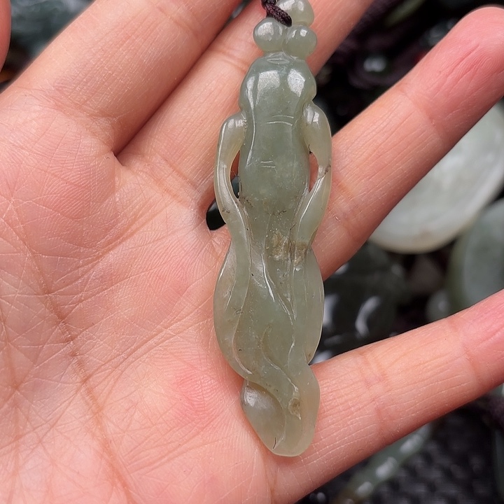 和田玉颈饰未镶嵌