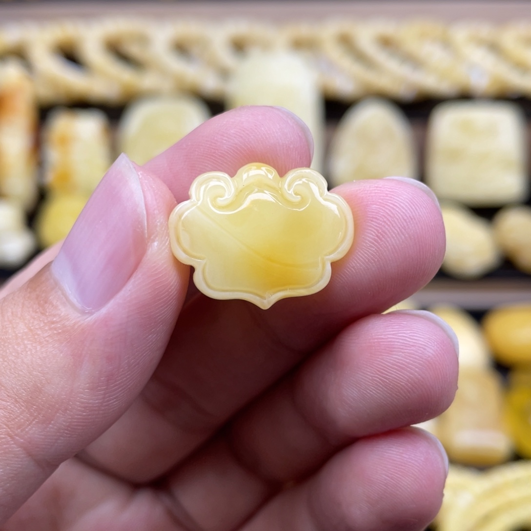 裸石琥珀未镶嵌琥珀蜜蜡