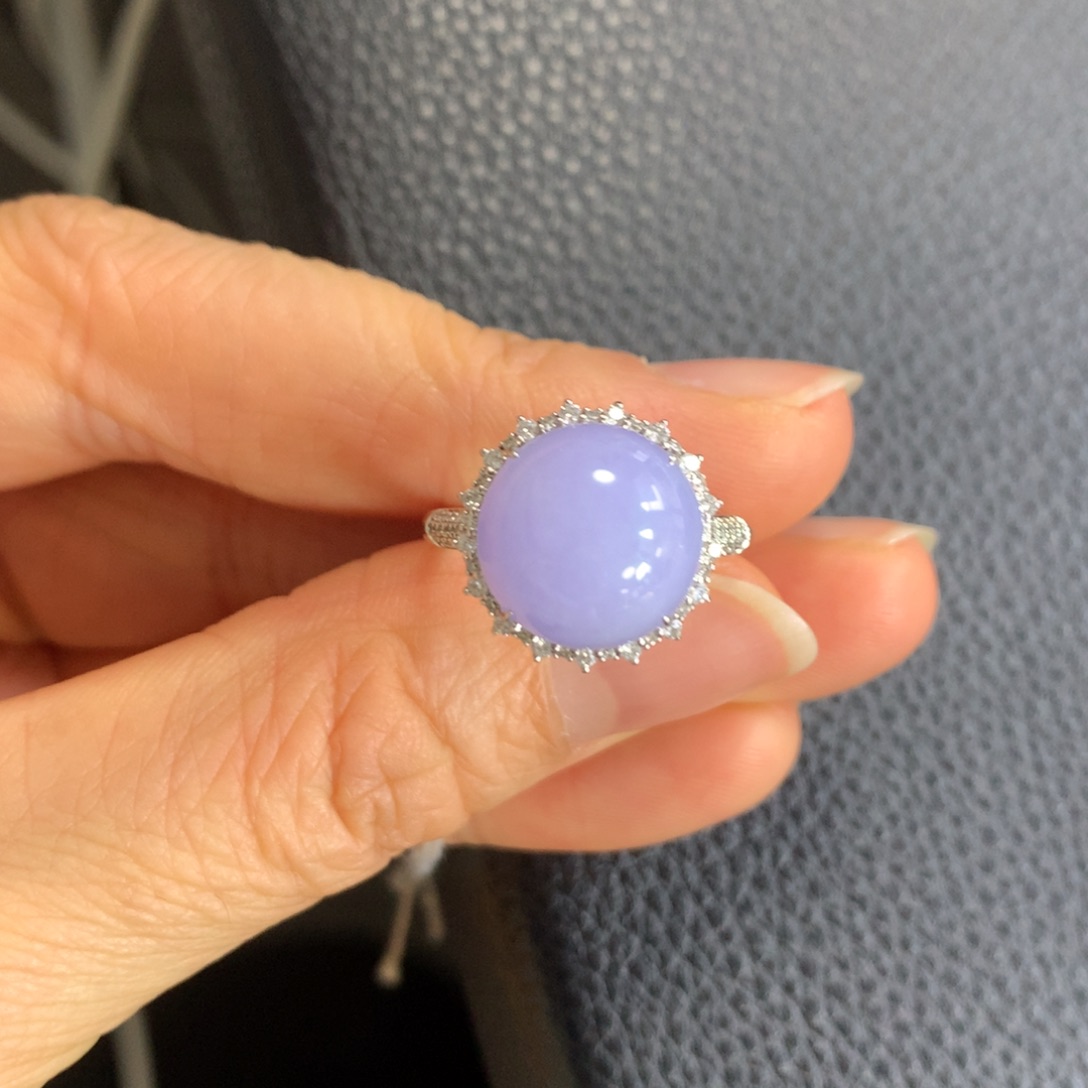 翡翠戒指18K金镶嵌翡翠