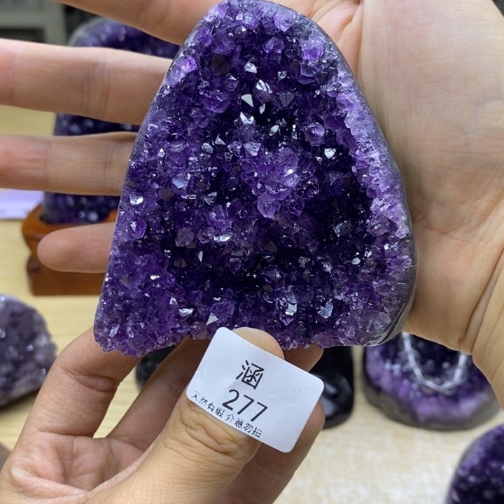 未镶嵌紫晶大型摆件（非配饰）