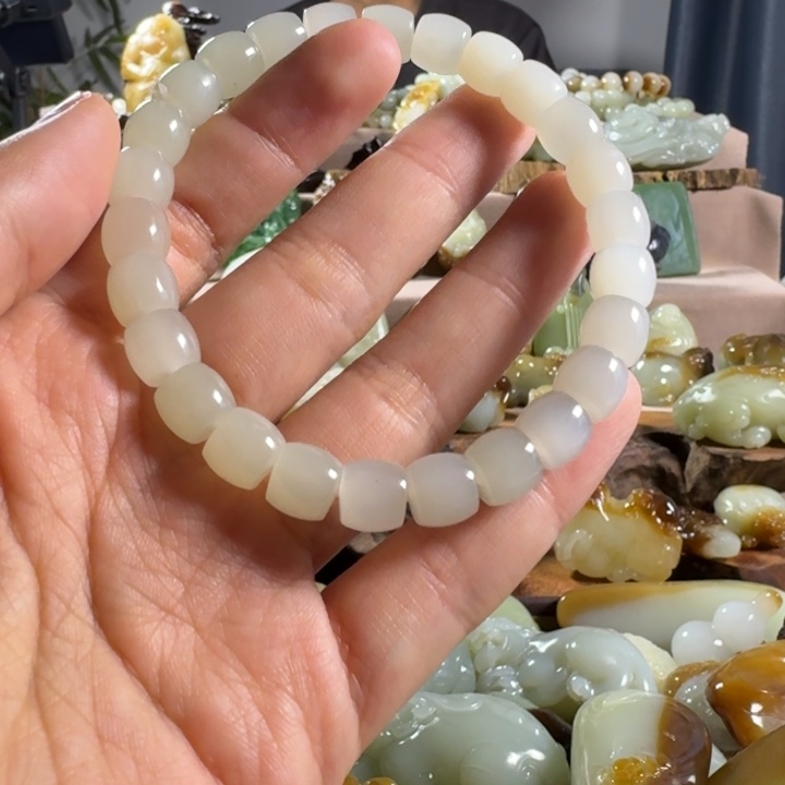 和田玉（糖玉）未镶嵌挂件