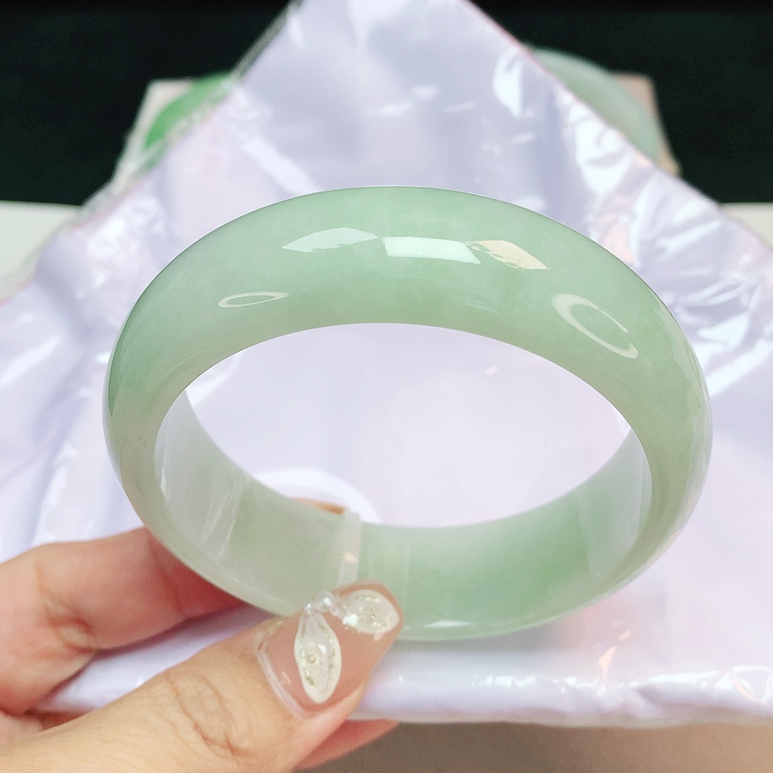翡翠未镶嵌手镯轮胎镯59
