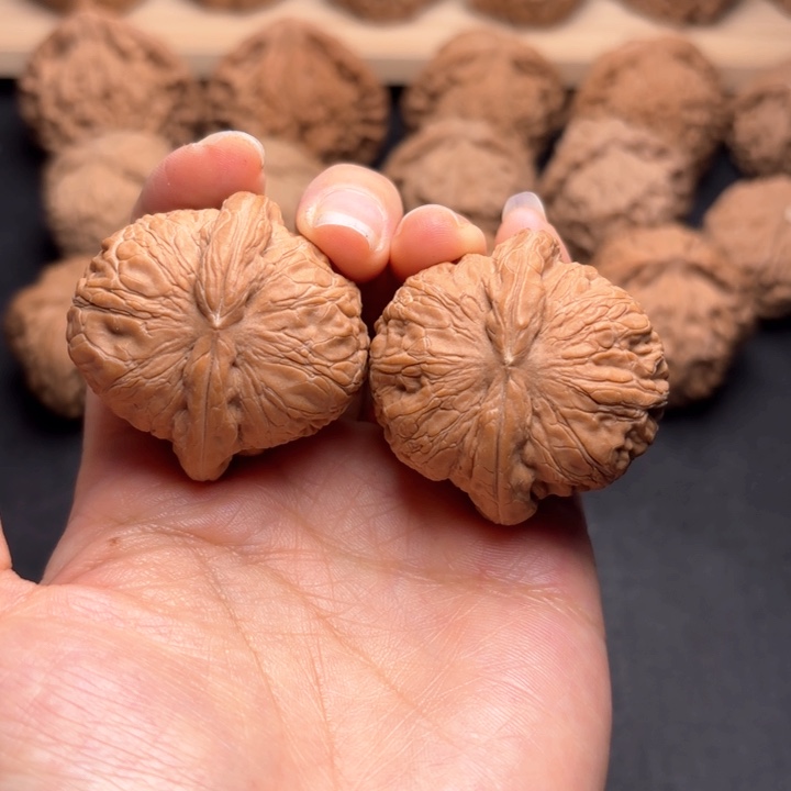 文玩核桃把件38元宝