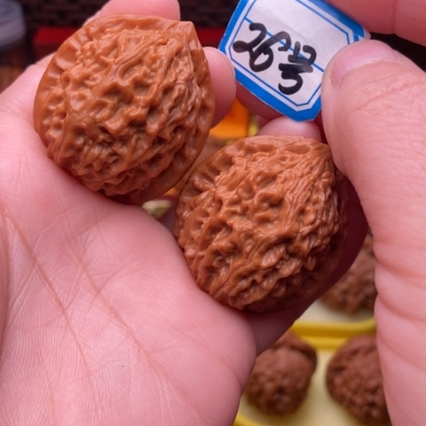 文玩核桃吊坠金牛36.5