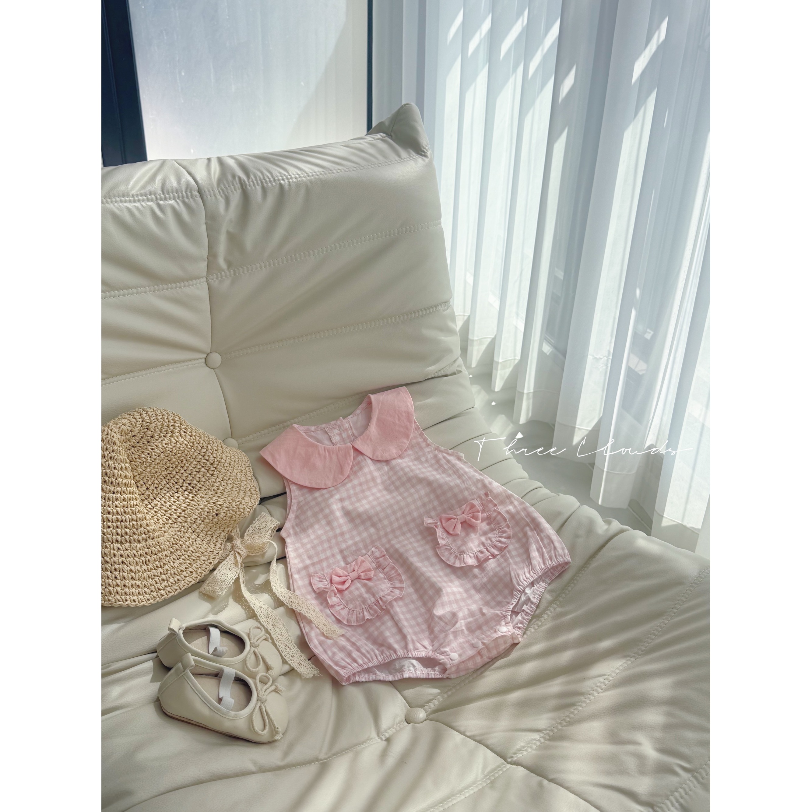 三小朵2563【甜心日记】婴幼儿宝宝女童夏款娃娃领格子花边口袋哈衣