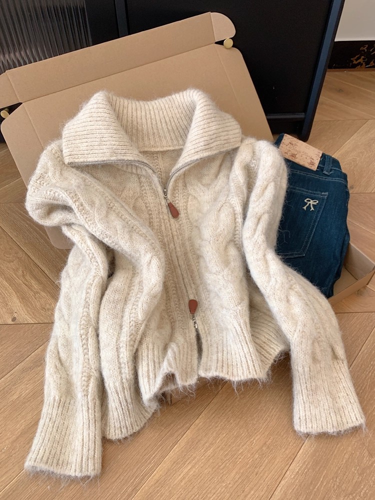 慵懒风短款高领拉链毛衣开衫女秋冬新款宽松软糯麻花针织外套加厚