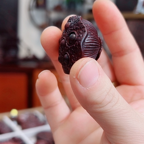 檀香紫檀（小叶紫檀）小叶紫檀莲蓬把件