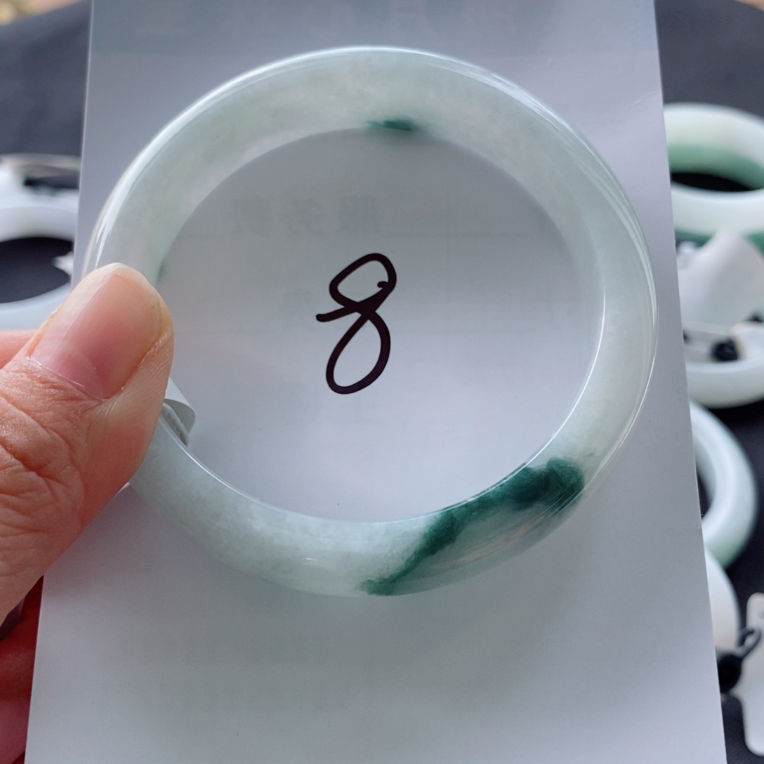 翡翠未镶嵌手镯飘花手镯