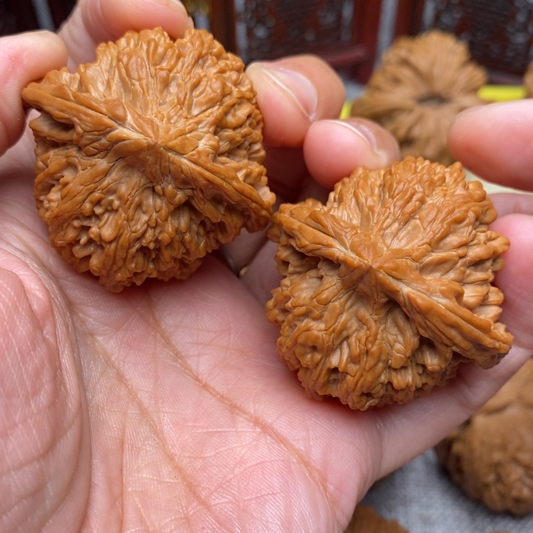 文玩核桃把件全品毕业满天星42尺