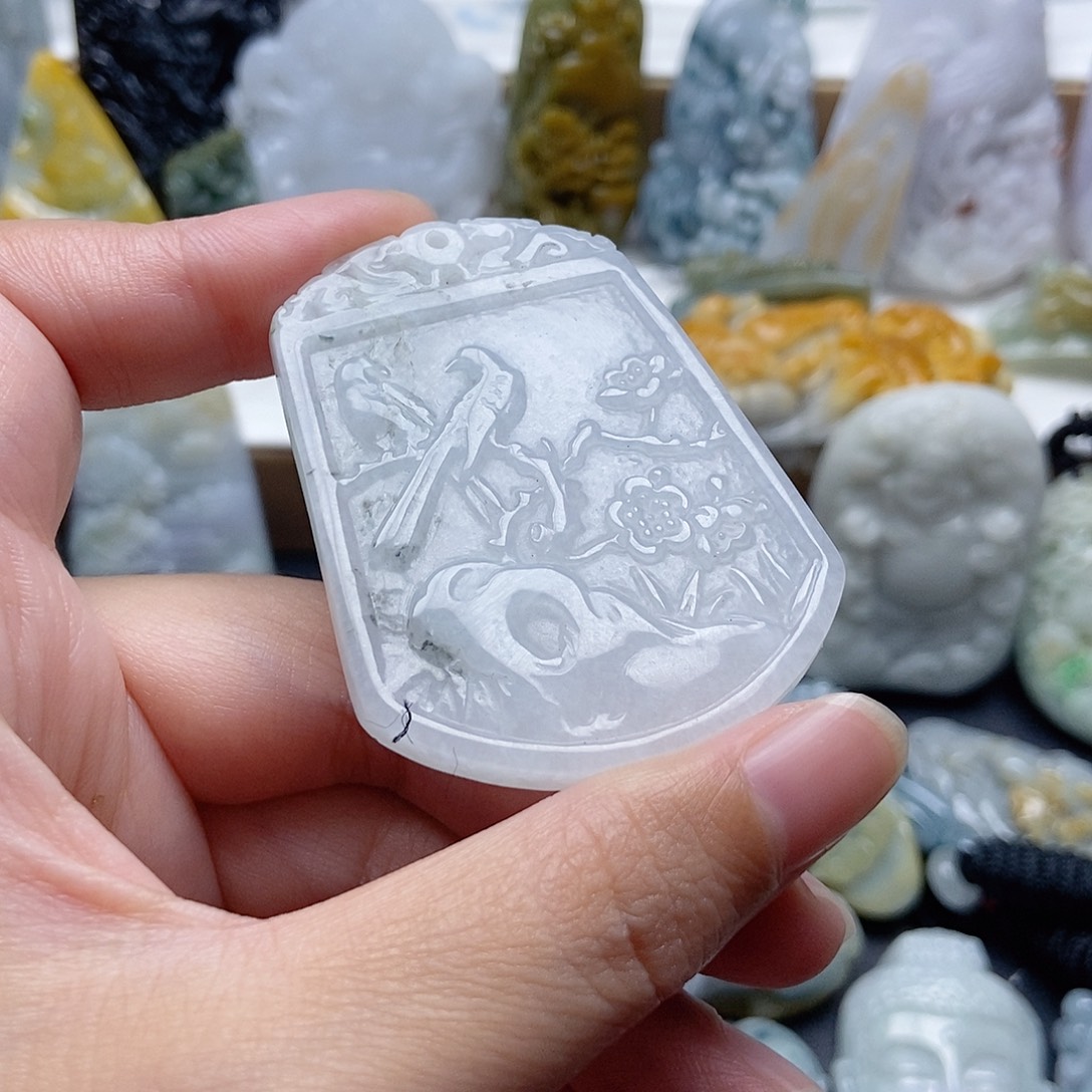 翡翠未镶嵌颈饰翡翠