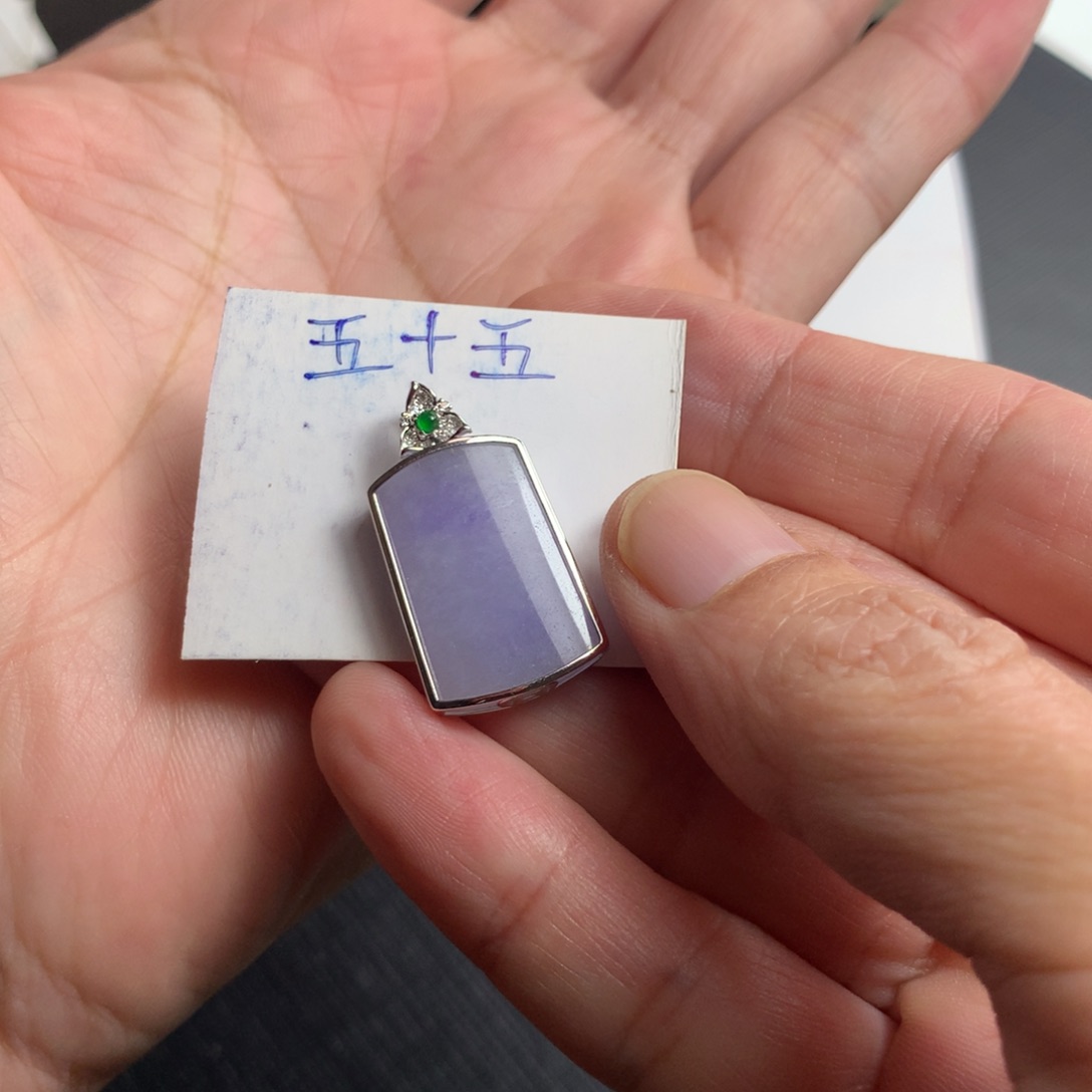 颈饰18K金镶嵌翡翠翡翠