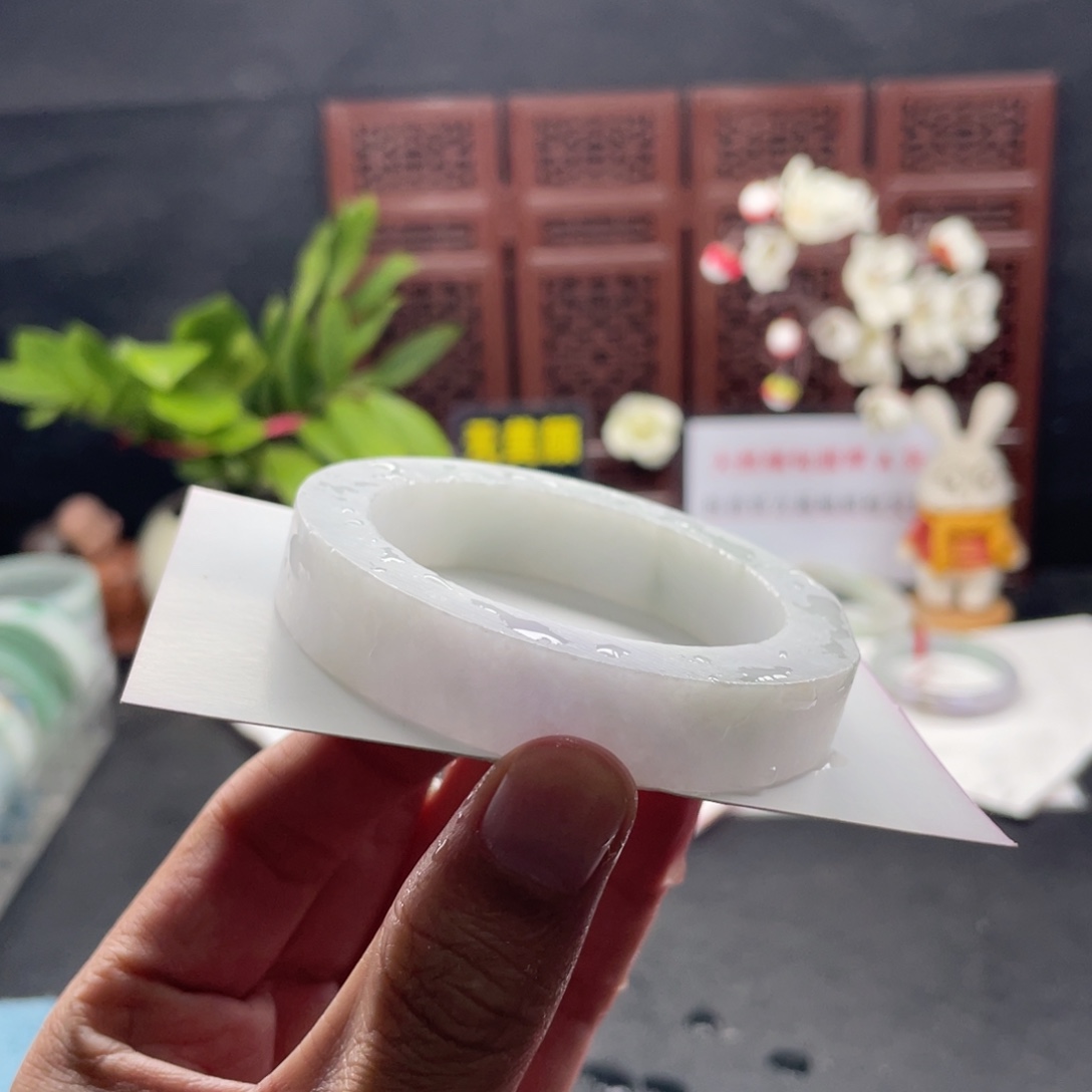 定制翡翠未镶嵌翡翠手镯定制