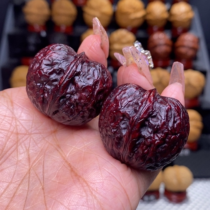 文玩核桃把件重彩小金印34号