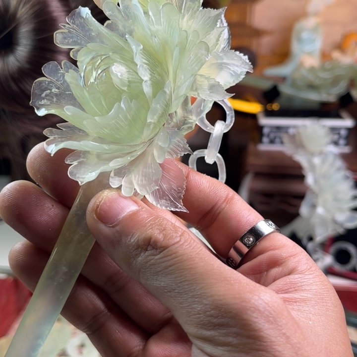 蛇纹石玉发饰合金山****）