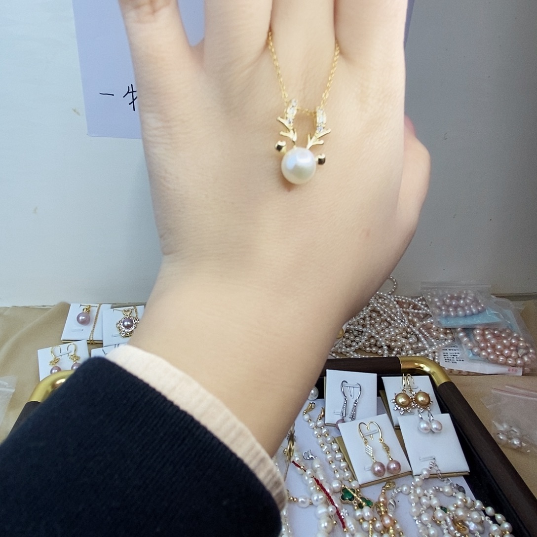 合金淡水珍珠颈饰