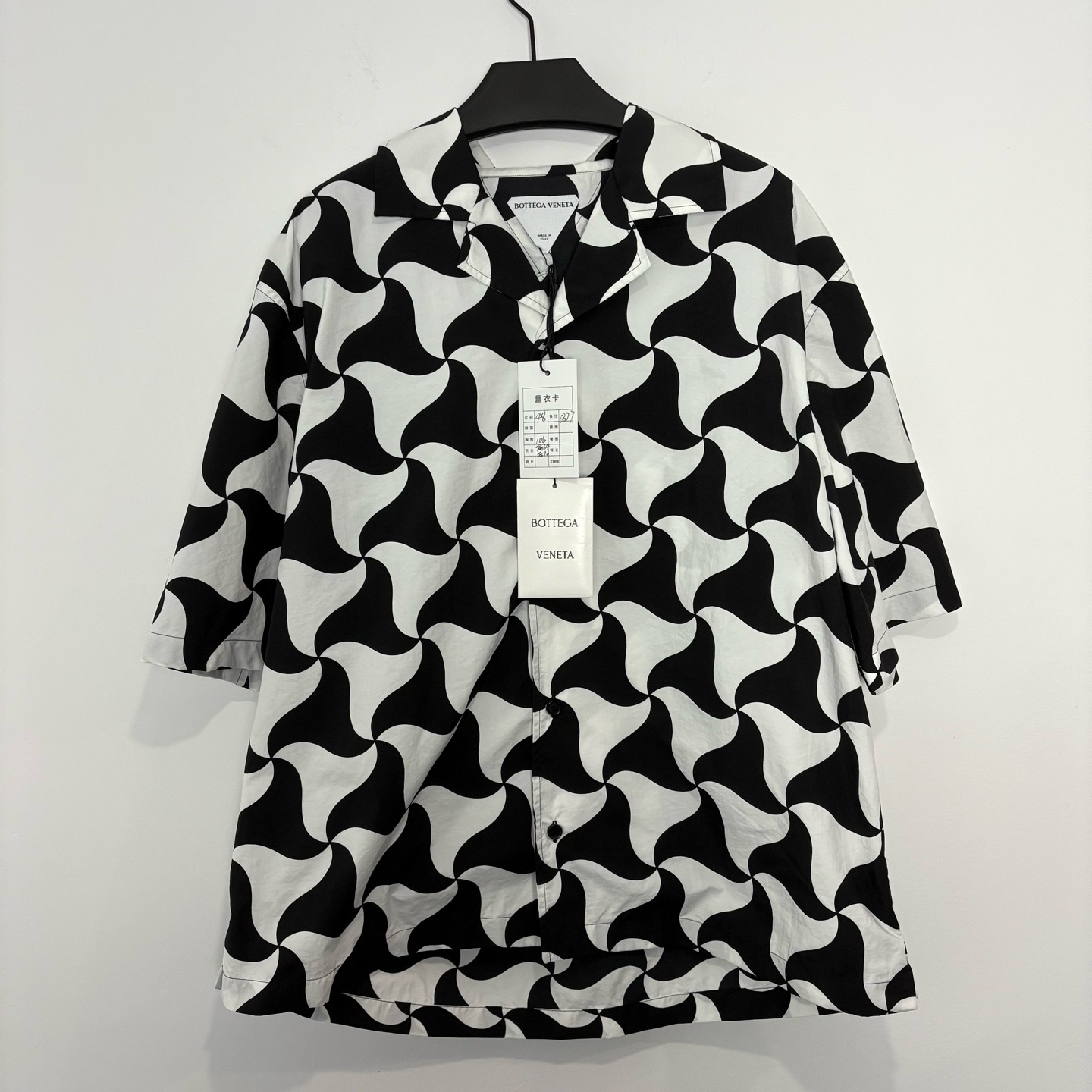 未使用 BOTTEGA VENETA/葆蝶家 （vd）22SS黑白色几何图案衬衫 0377