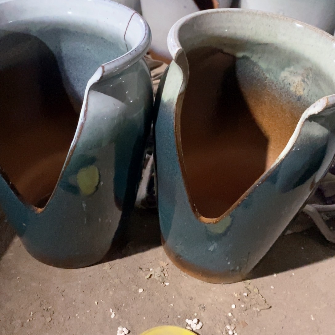 红陶瑕疵13-20两个