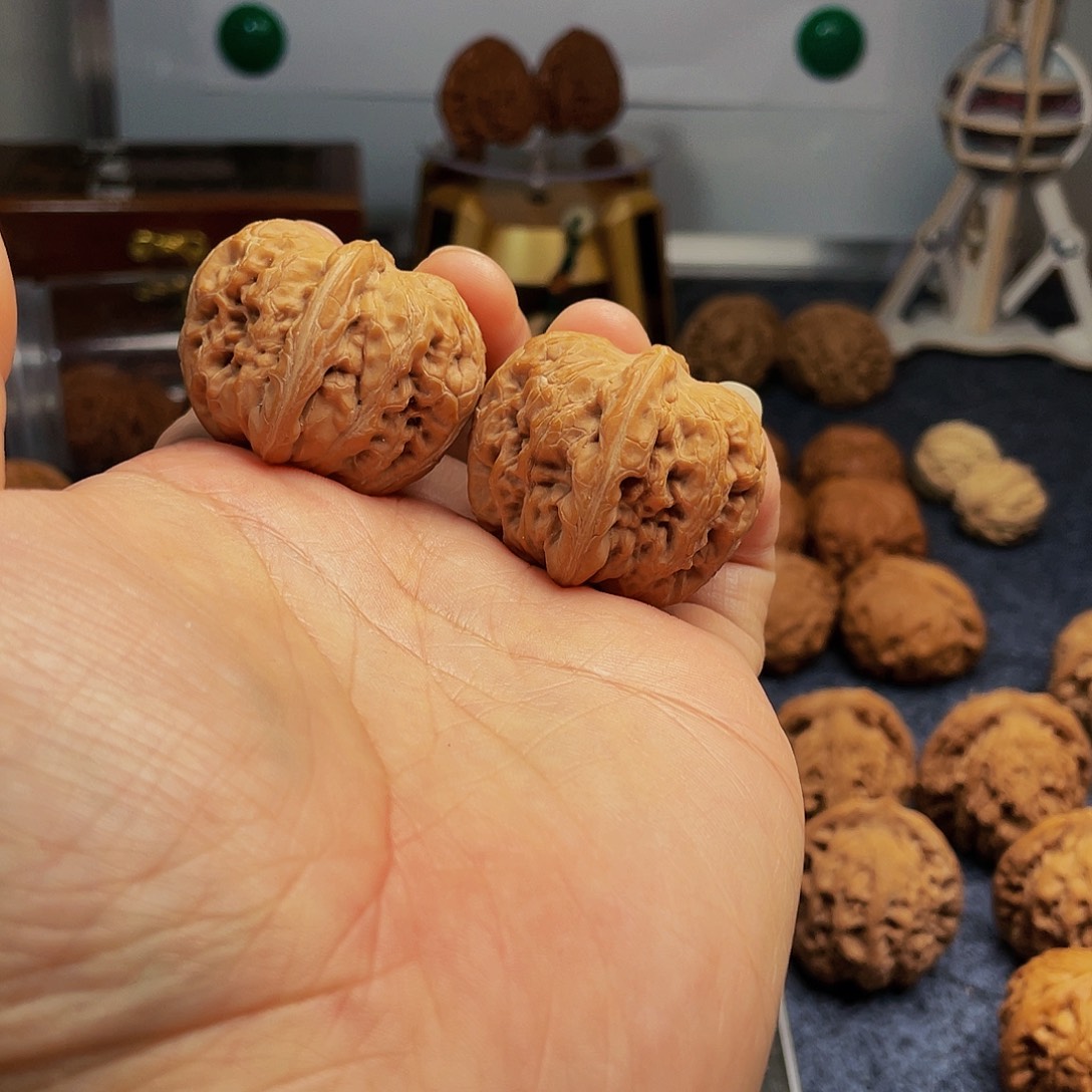 猴头核桃把件平谷元宝37尺