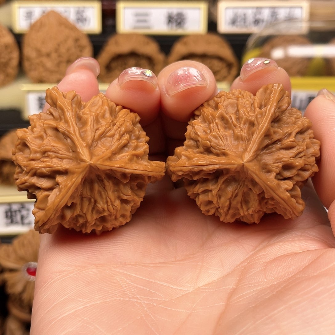 【闪购商品】文玩核桃吊坠核桃