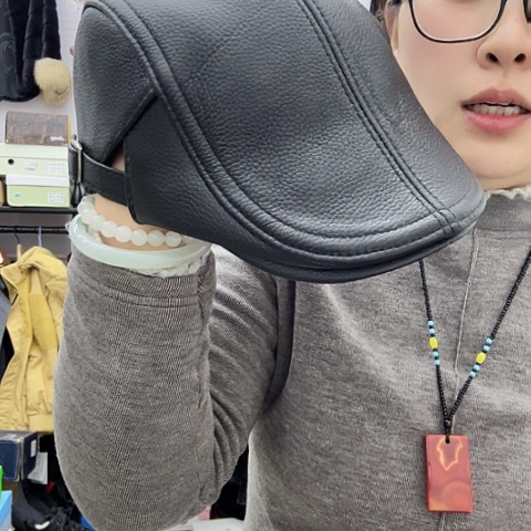 头层牛皮革头层牛皮鸭舌帽均码的