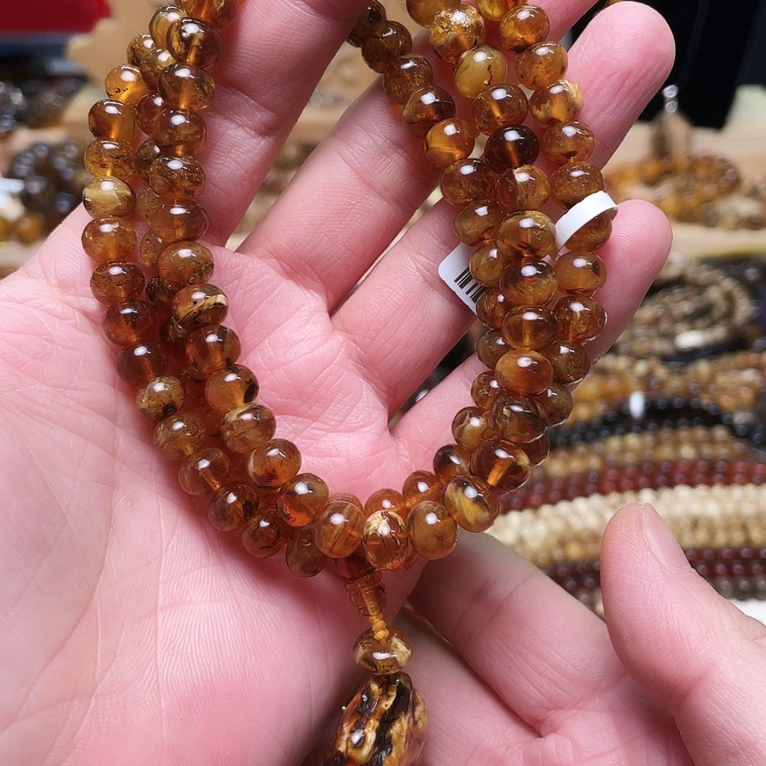 琥珀裸石未镶嵌小**刀八10562