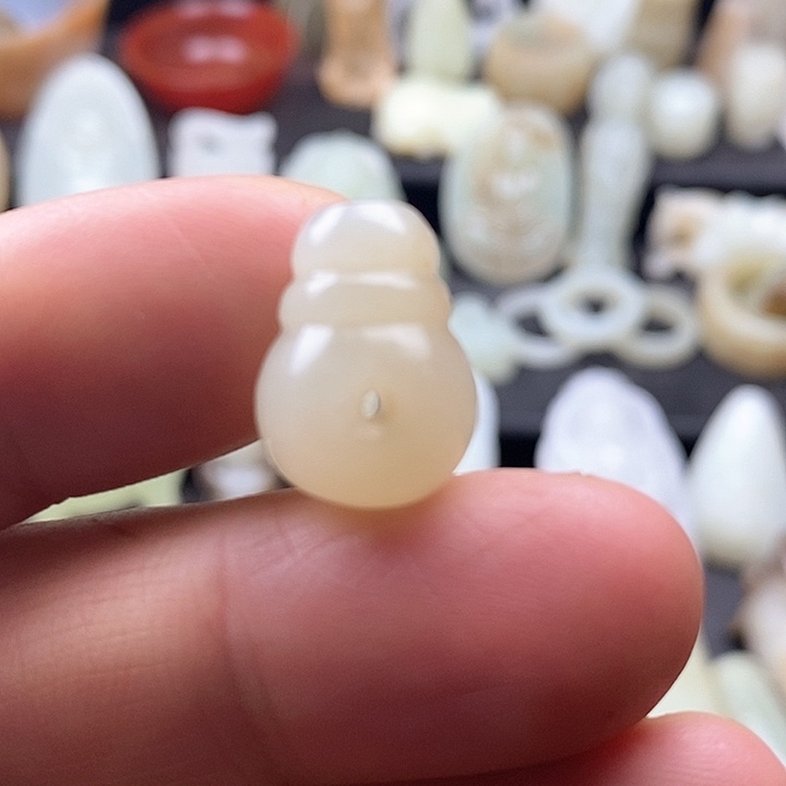 和田玉三通未镶嵌