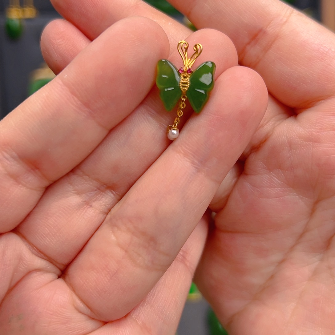 和田玉（碧玉）18K金镶嵌吊坠(不含链)