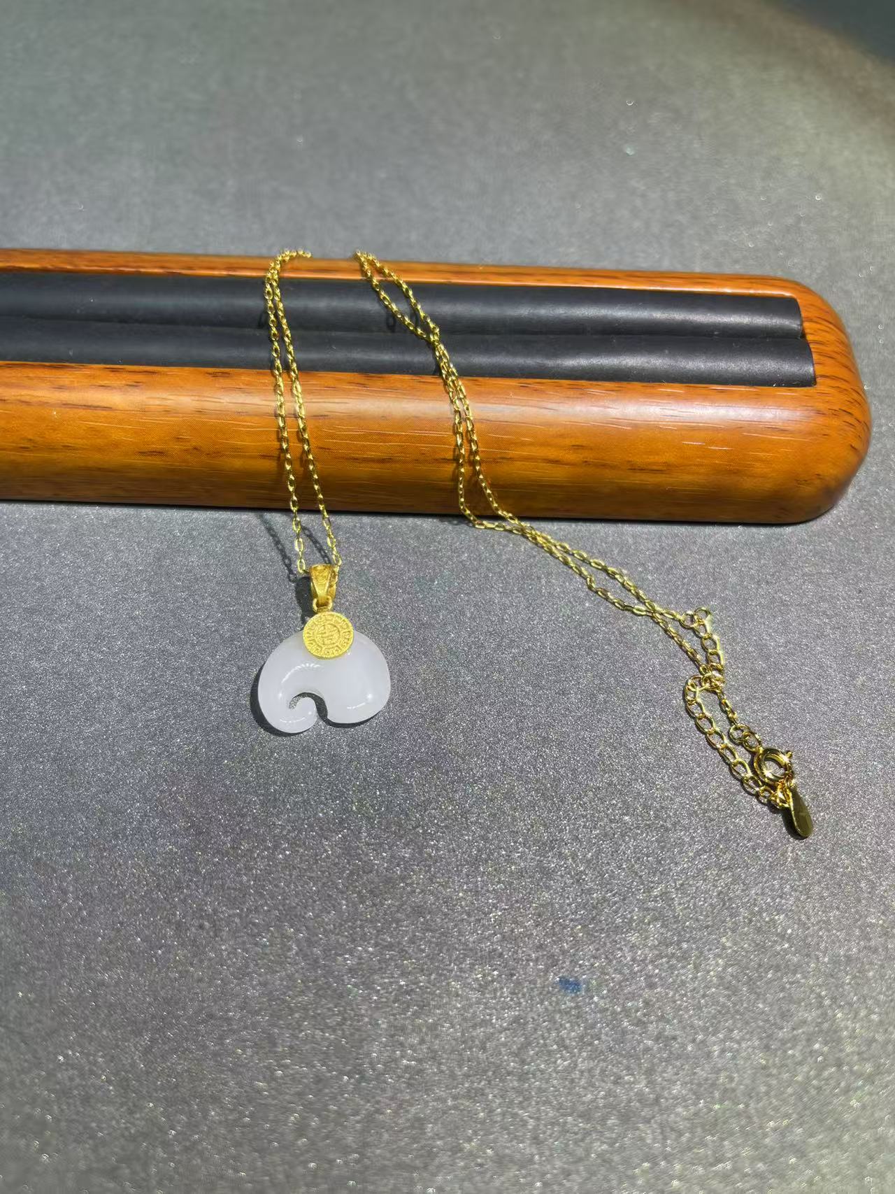 a4898黄托如意白一体链